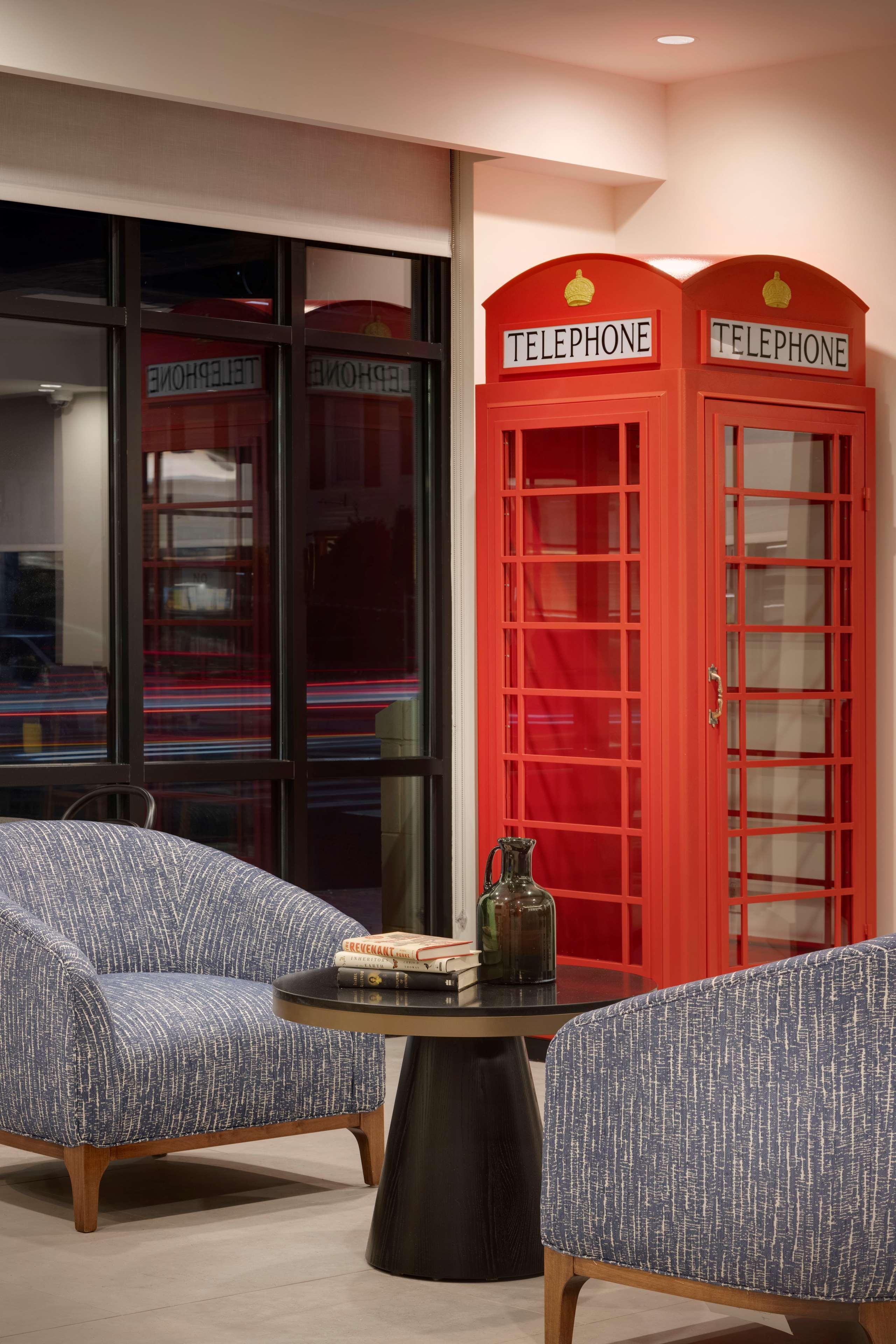 Hilton Garden Inn Haymarket ภายนอก รูปภาพ