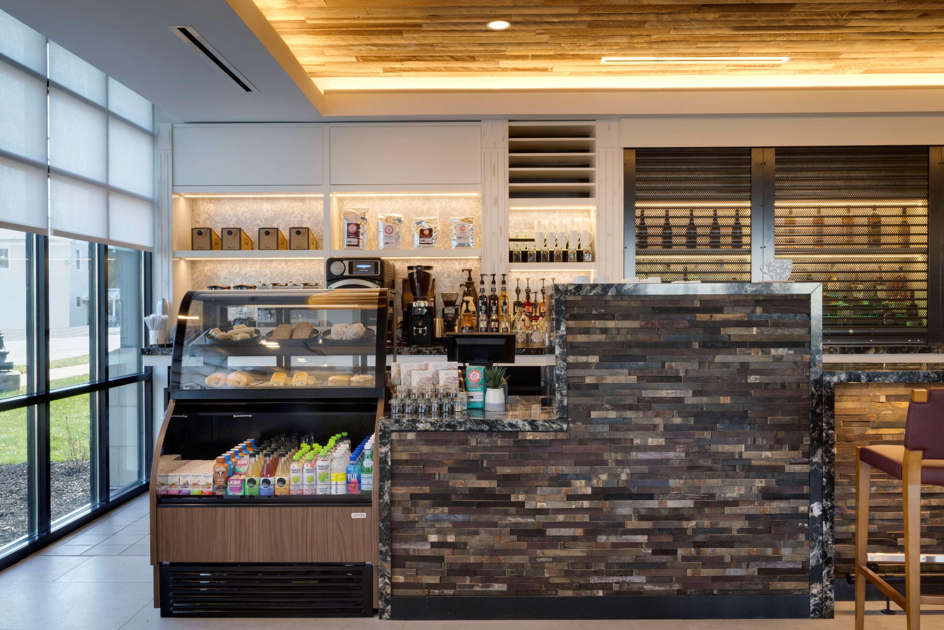 Hilton Garden Inn Haymarket ภายนอก รูปภาพ
