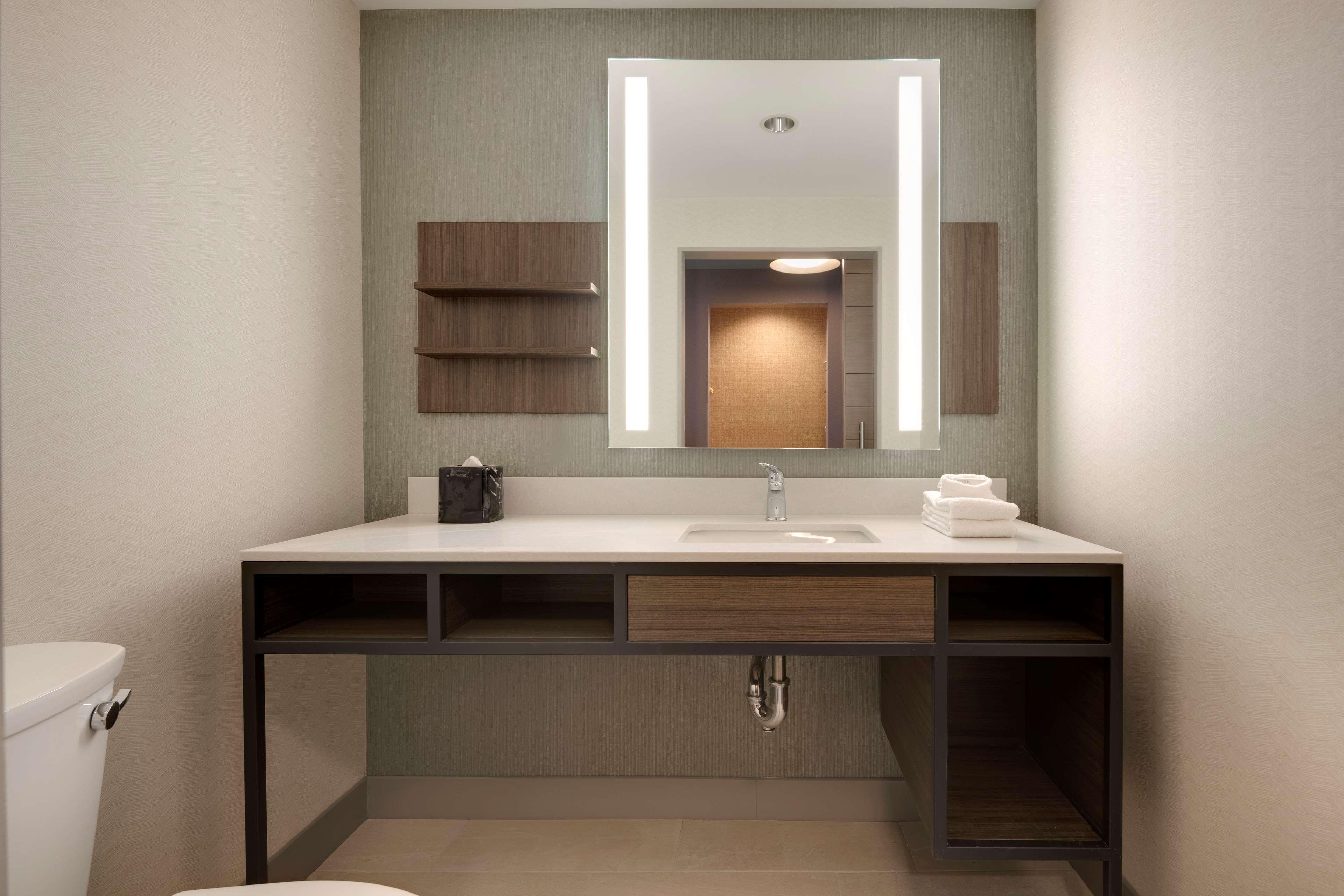 Hilton Garden Inn Haymarket ภายนอก รูปภาพ