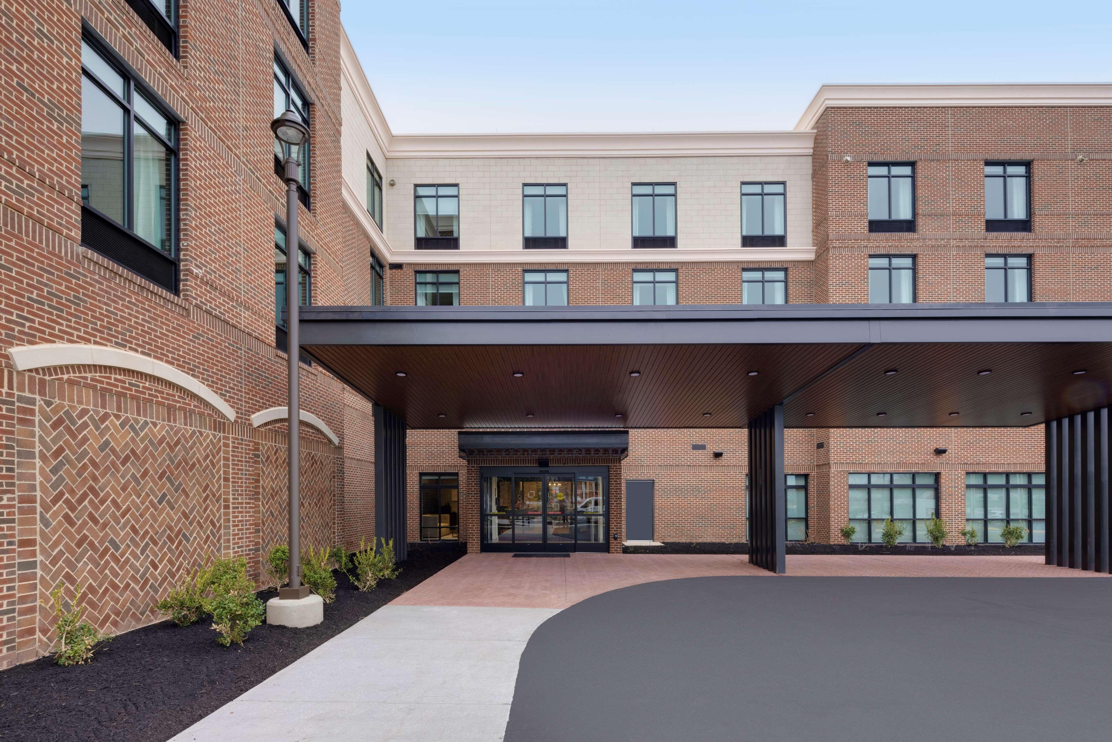 Hilton Garden Inn Haymarket ภายนอก รูปภาพ