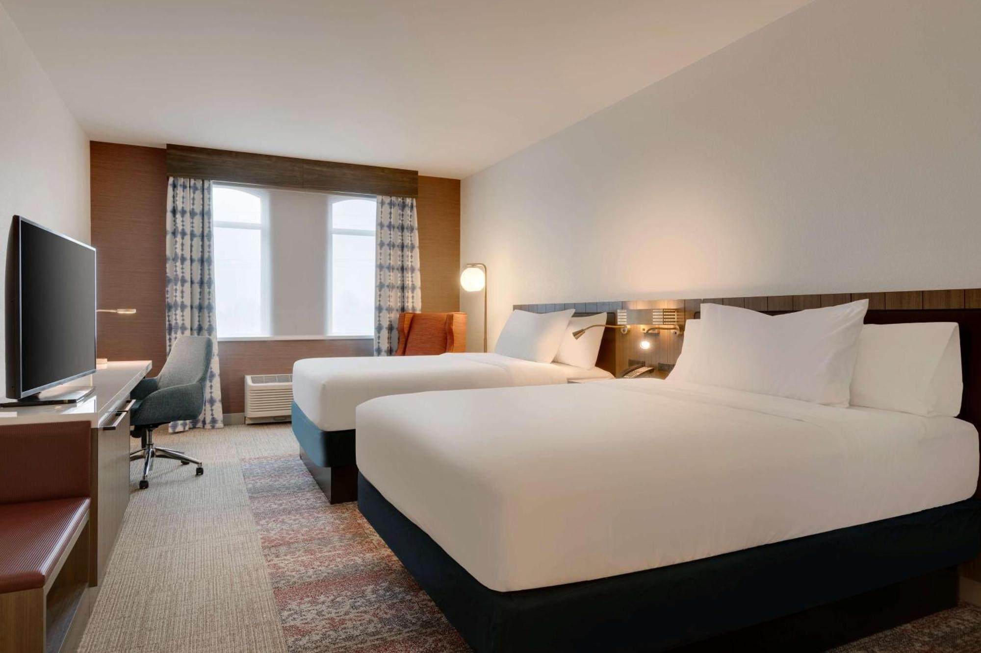Hilton Garden Inn Haymarket ภายนอก รูปภาพ