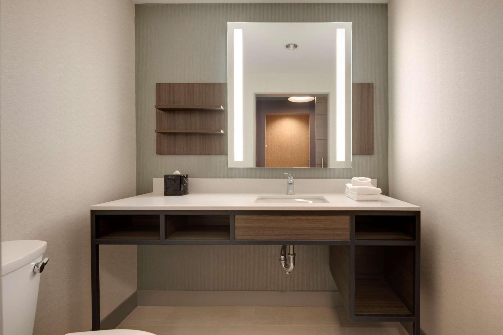 Hilton Garden Inn Haymarket ภายนอก รูปภาพ