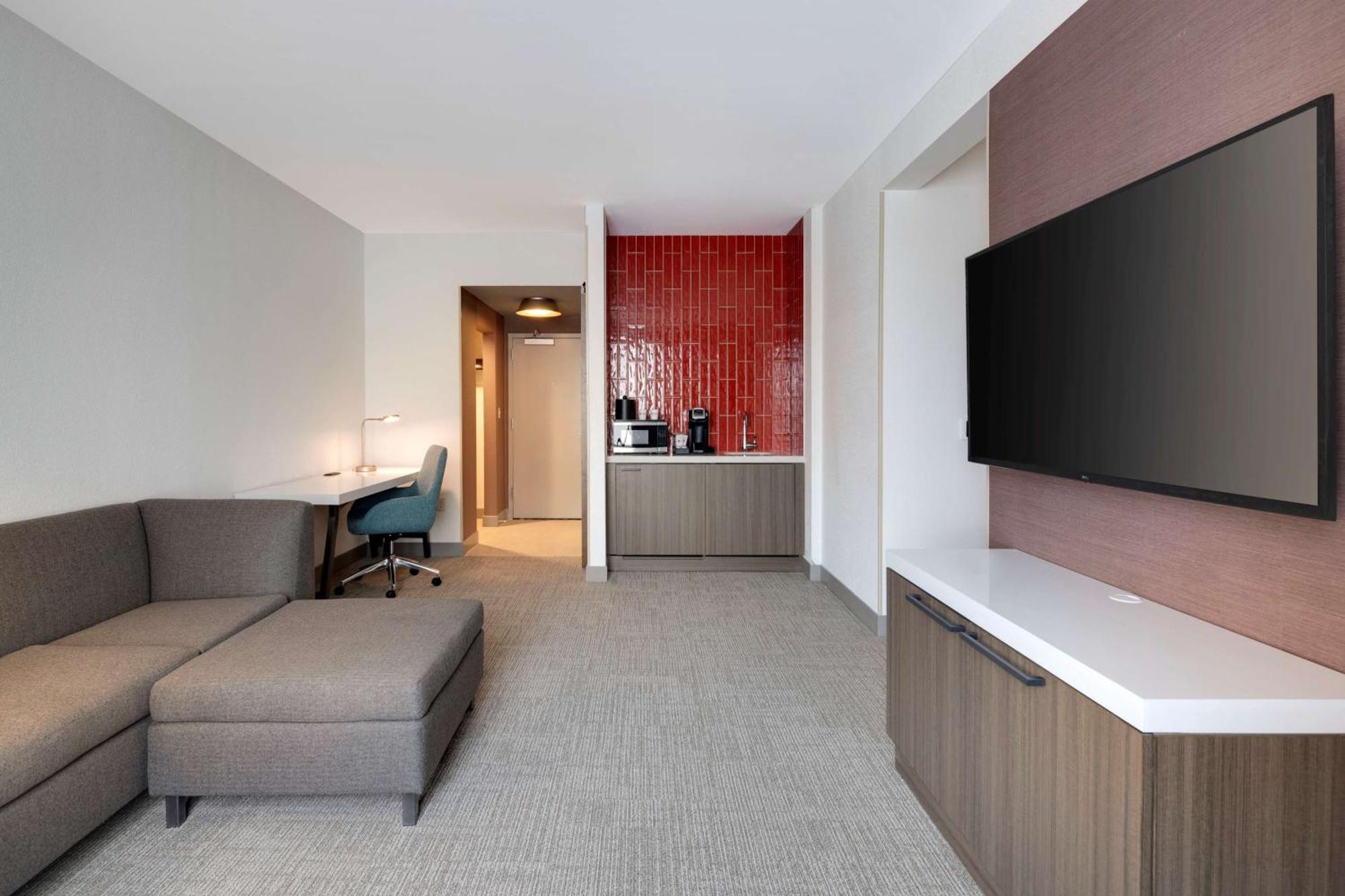 Hilton Garden Inn Haymarket ภายนอก รูปภาพ