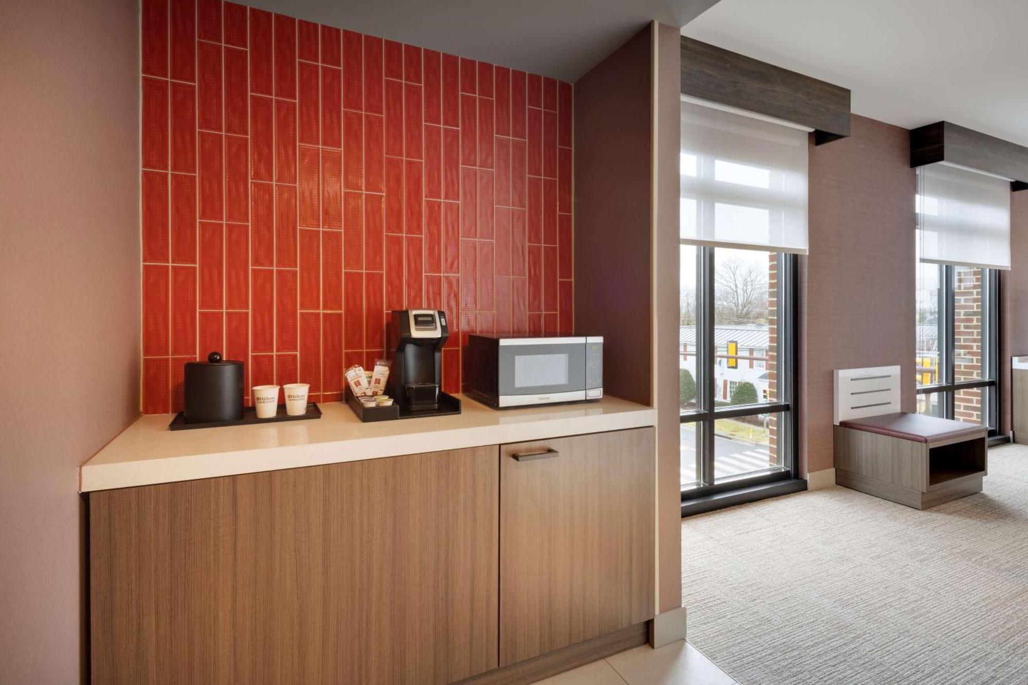 Hilton Garden Inn Haymarket ภายนอก รูปภาพ