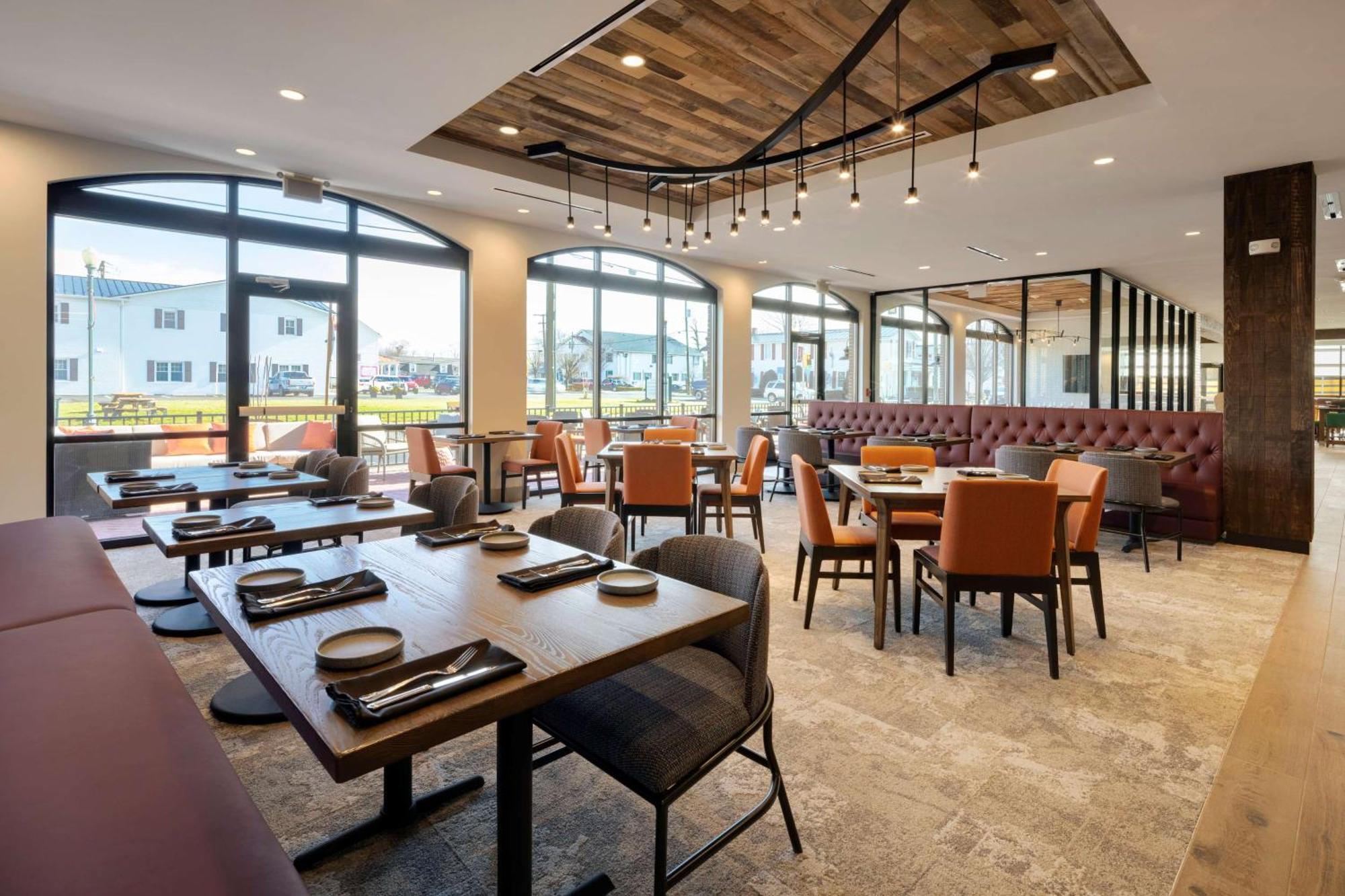 Hilton Garden Inn Haymarket ภายนอก รูปภาพ